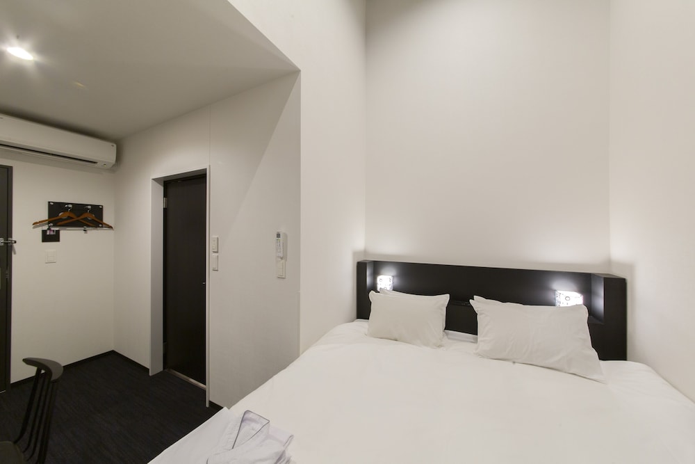 HOTEL TRAD REPLAY 大阪