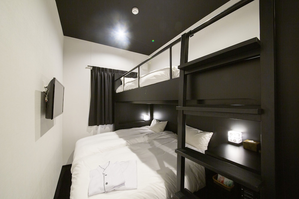 HOTEL TRAD REPLAY 大阪