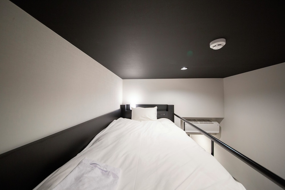 HOTEL TRAD REPLAY 大阪