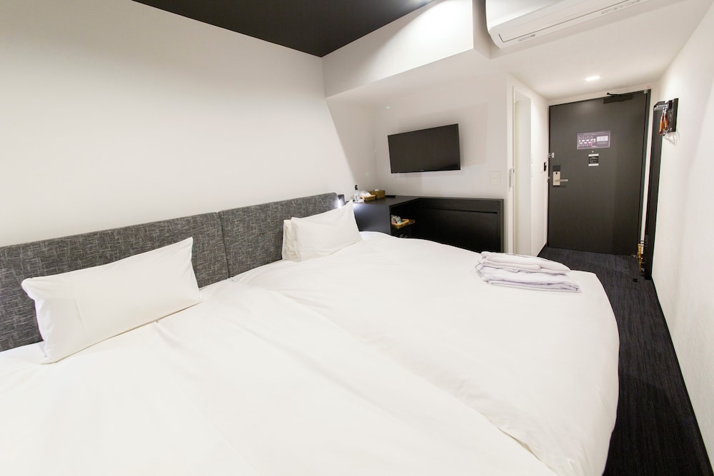 HOTEL TRAD REPLAY 大阪