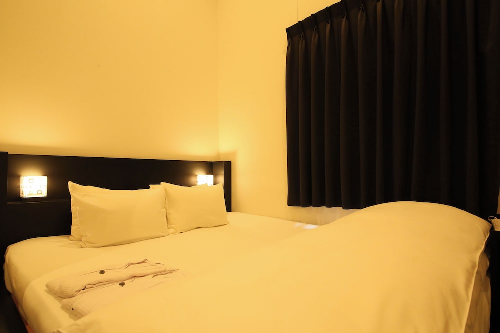 HOTEL TRAD REPLAY 大阪
