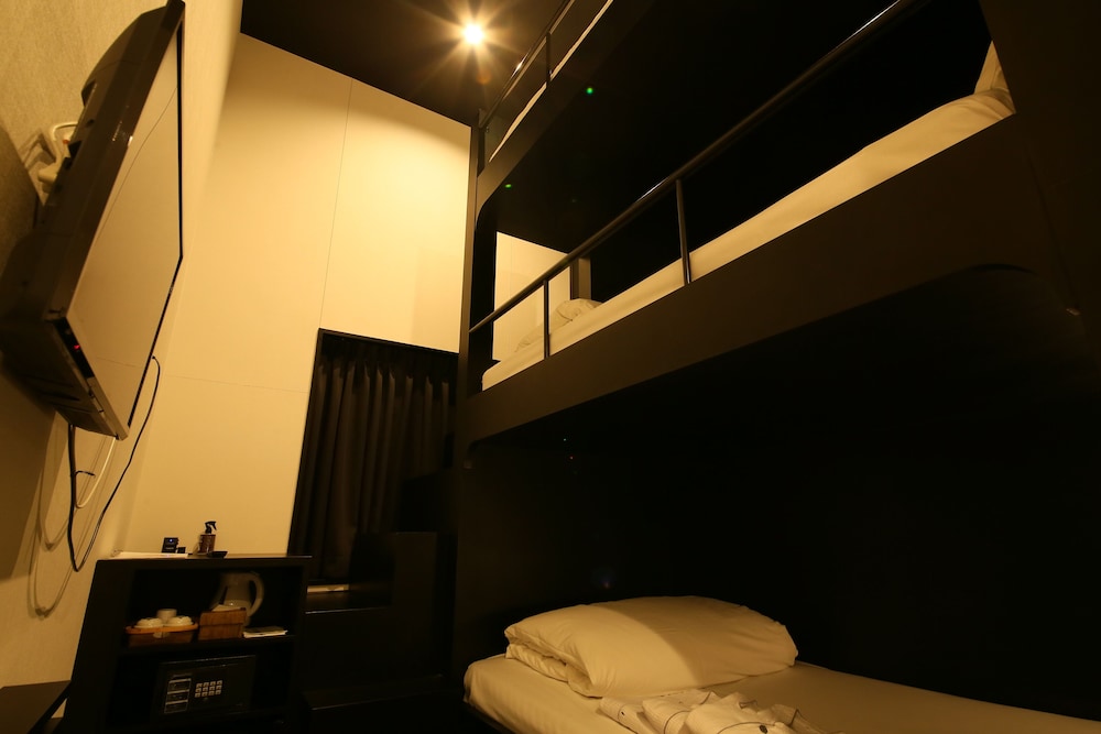 HOTEL TRAD REPLAY 大阪