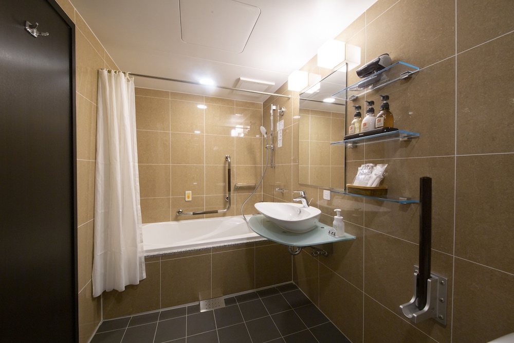 HOTEL TRAD REPLAY 大阪