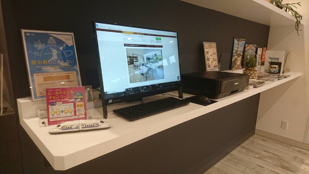 JR 西日本グループ ヴィアイン新大阪正面口 大阪