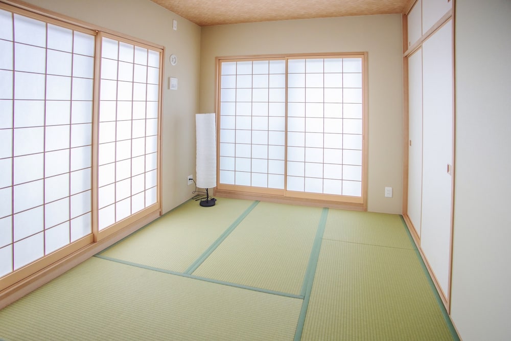 HOYOU SUITE RESIDENCE OSAKA ASHIHARABASHI STATION FRONT 大阪