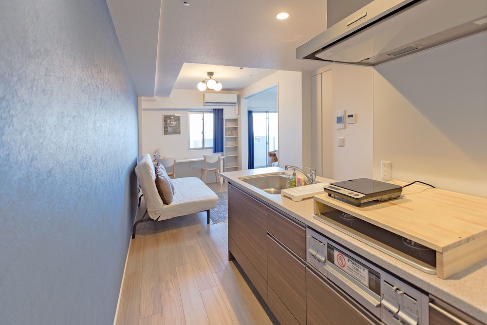 HOYOU SUITE RESIDENCE OSAKA ASHIHARABASHI STATION FRONT 大阪