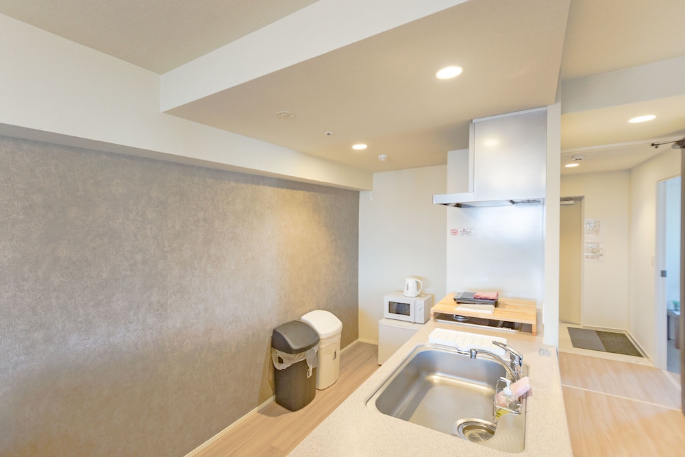 HOYOU SUITE RESIDENCE OSAKA ASHIHARABASHI STATION FRONT 大阪