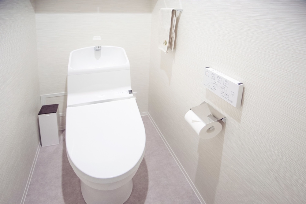 HOYOU SUITE RESIDENCE OSAKA ASHIHARABASHI STATION FRONT 大阪