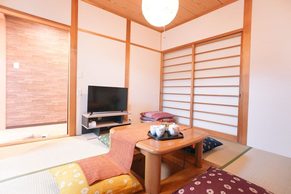 TSURUMIBASHI HOUSE 大阪