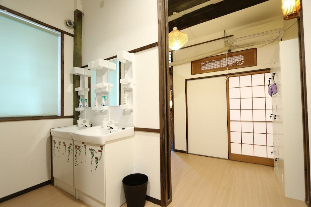 GUEST HOUSE 大阪