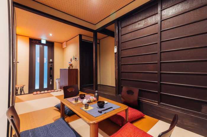 LOCAL STAY IN NAMBA 大阪
