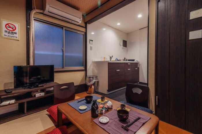 LOCAL STAY IN NAMBA 大阪