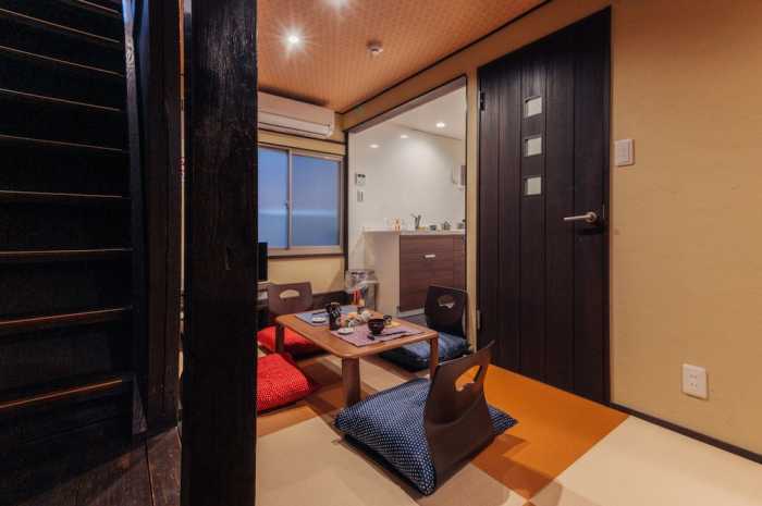 LOCAL STAY IN NAMBA 大阪