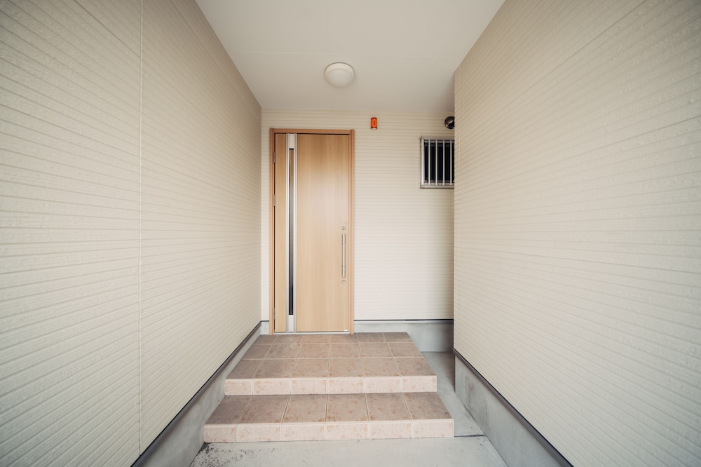 PENSION KURISU 大阪