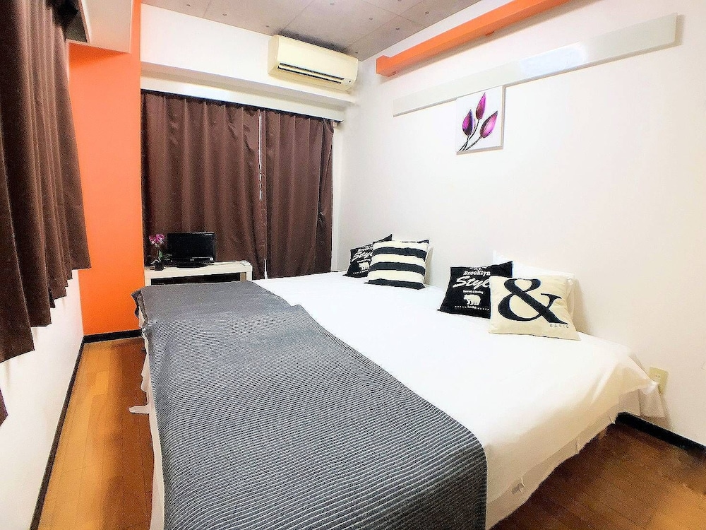 HOTEL AARON TSUTEN EAST 大阪