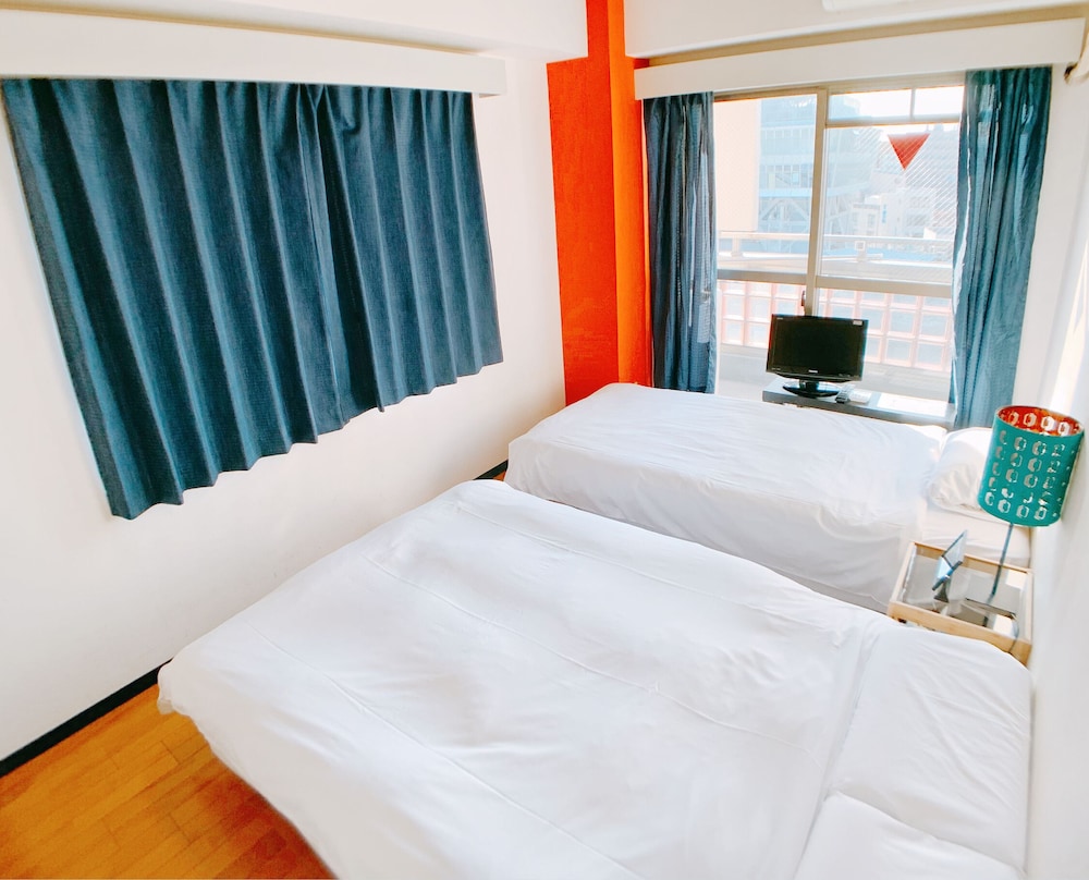 HOTEL AARON TSUTEN EAST 大阪