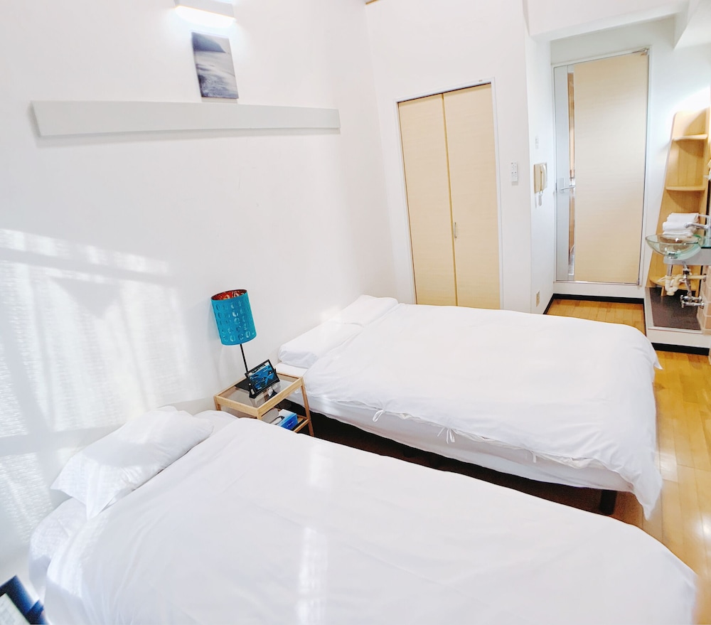 HOTEL AARON TSUTEN EAST 大阪