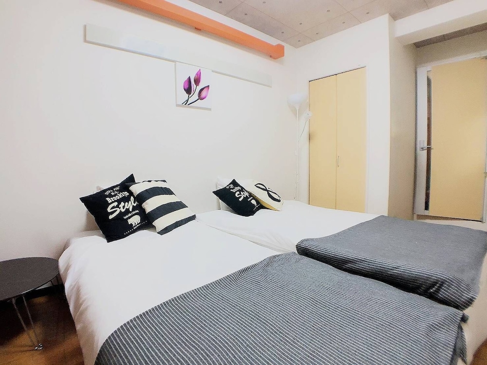 HOTEL AARON TSUTEN EAST 大阪
