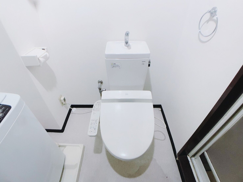 HOTEL AARON TSUTEN EAST 大阪