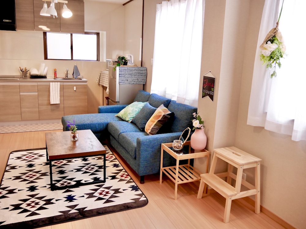 JEN'S HOUSE OSAKA 大阪