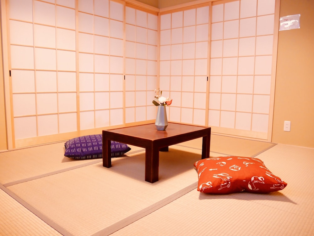 JEN'S HOUSE OSAKA 大阪