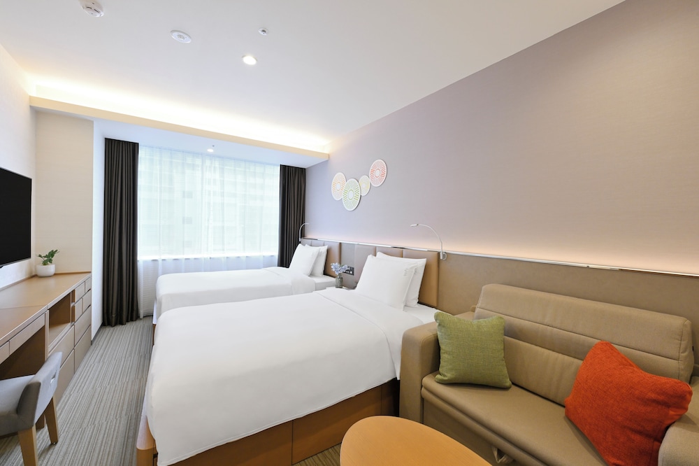 ホリディ・イン & スイーツ新大阪 バイ IHG 大阪
