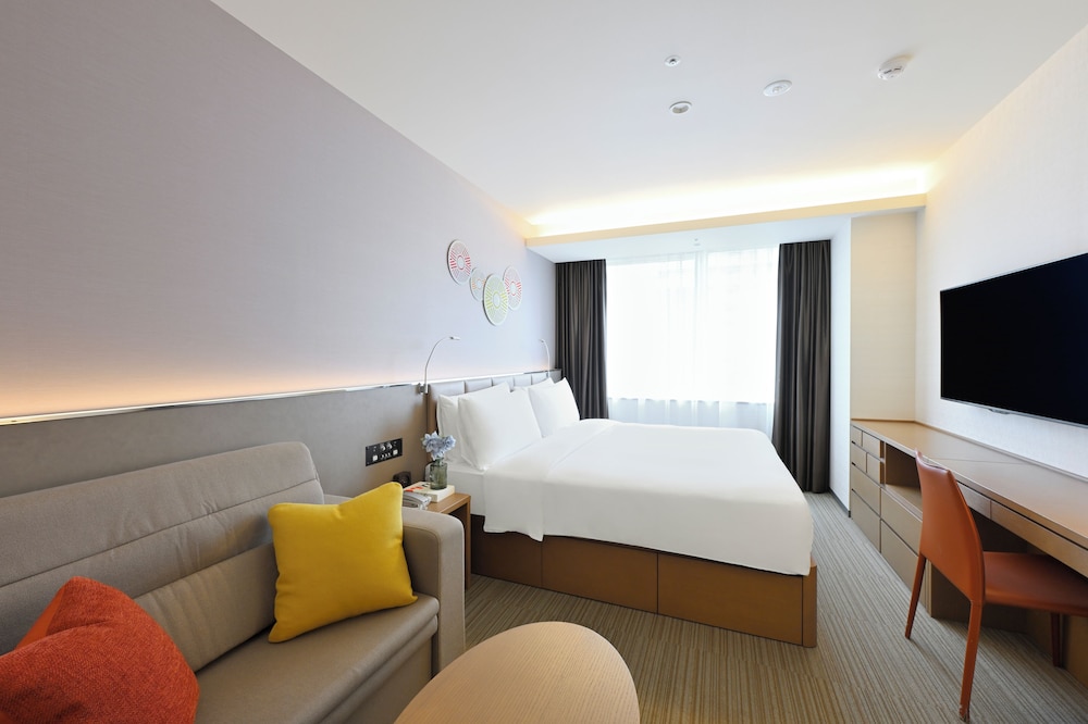 ホリディ・イン & スイーツ新大阪 バイ IHG 大阪