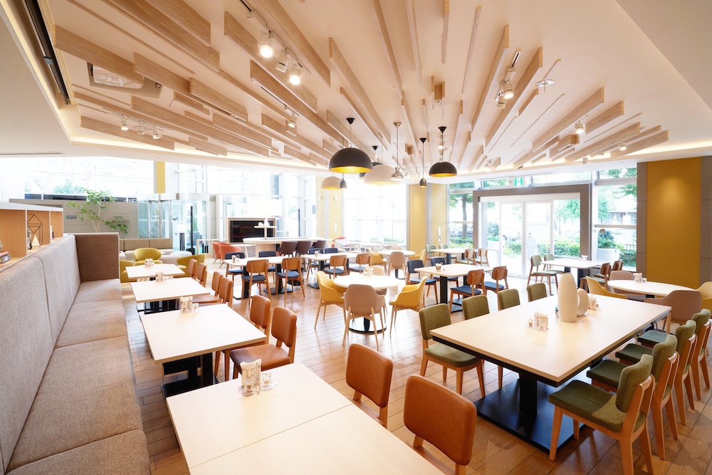 ホリディ・イン & スイーツ新大阪 バイ IHG 大阪