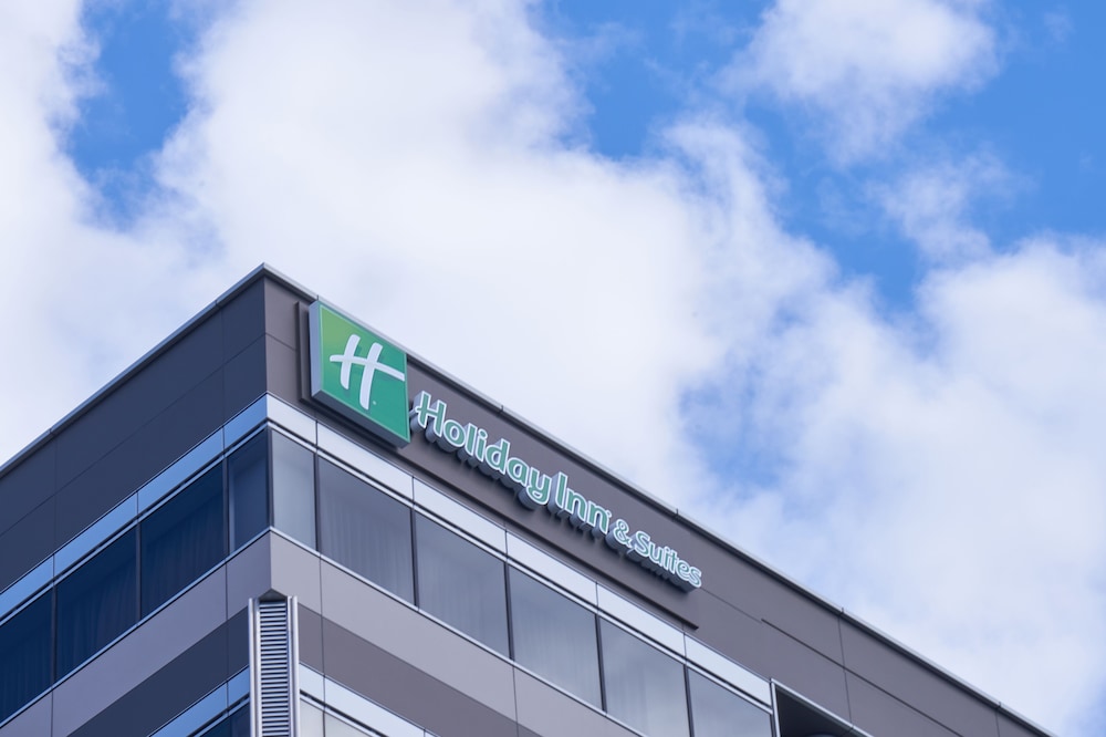 ホリディ・イン & スイーツ新大阪 バイ IHG 大阪