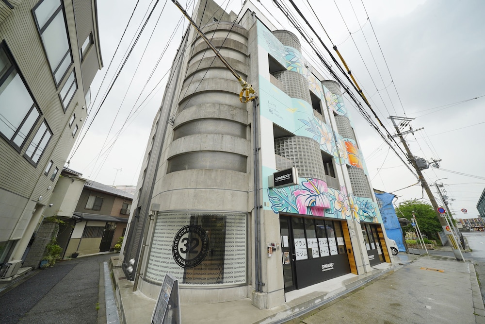 32 PARADOX 大阪