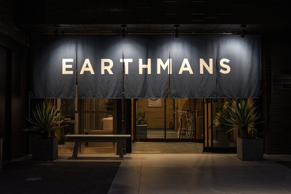 EARTHMANS OSAKA-JO 大阪