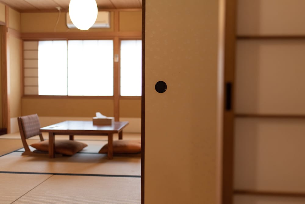 ARK HOSTEL & CAFE DINING 大阪