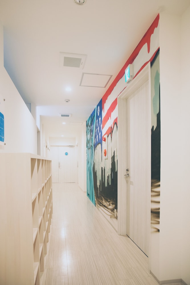 ARK HOSTEL & CAFE DINING 大阪