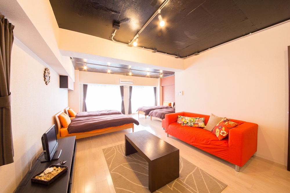 APARTMENT CLOVER OOTEMAE 大阪