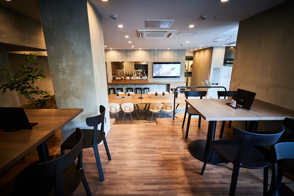 アンドホステル本町イースト 大阪