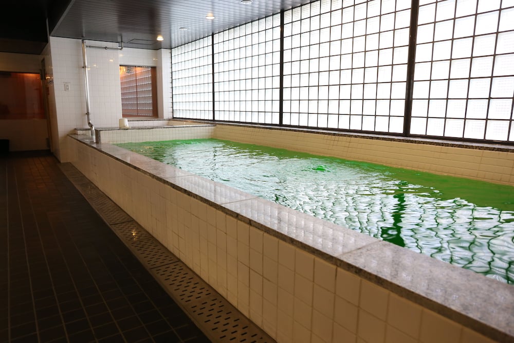 ファーストキャビン御堂筋難波 大阪