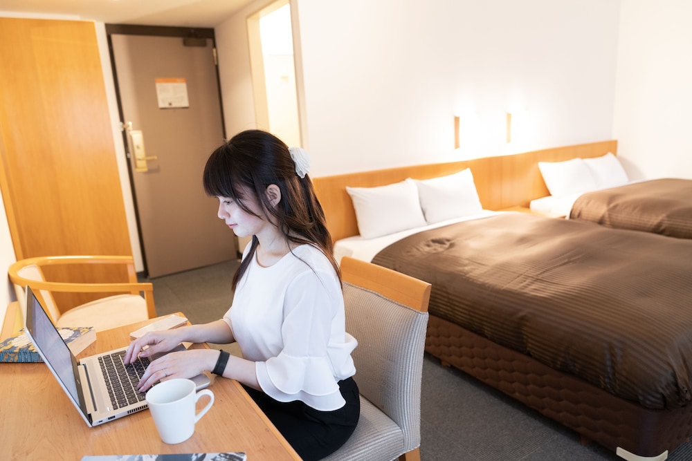THE ONEFIVE OSAKA SAKAISUJI 大阪