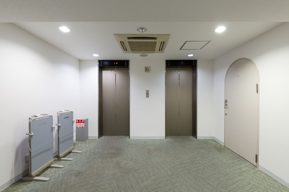 THE ONEFIVE OSAKA SAKAISUJI 大阪