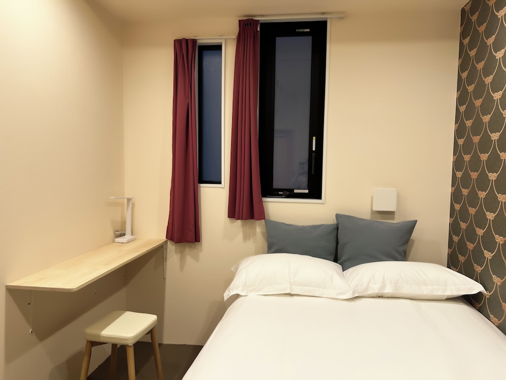 HOTEL HANGOUT - ホステル 大阪