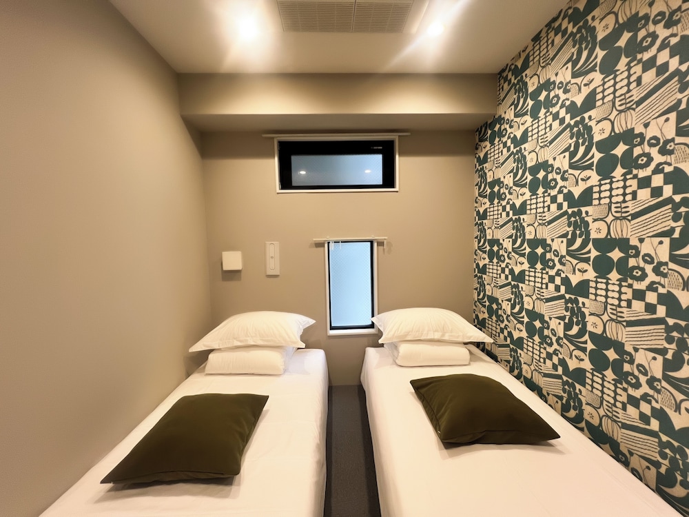 HOTEL HANGOUT - ホステル 大阪