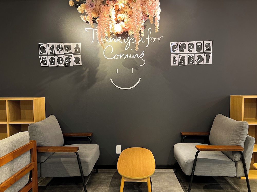 HOTEL HANGOUT - ホステル 大阪