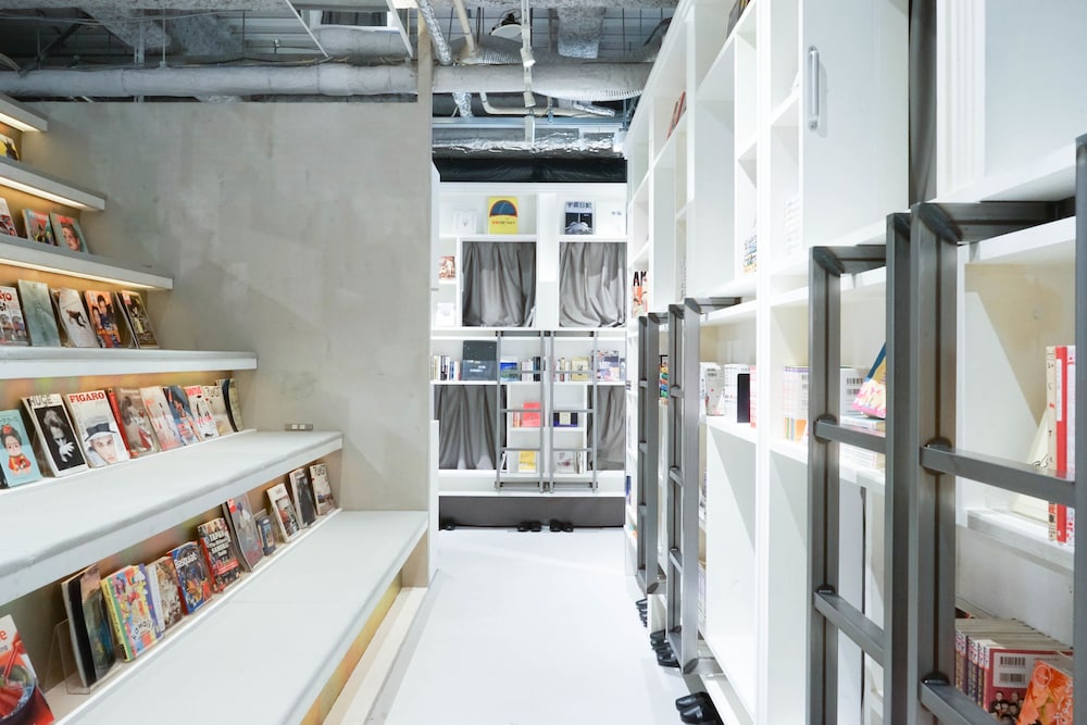 BOOK AND BED TOKYO 心斎橋店 大阪
