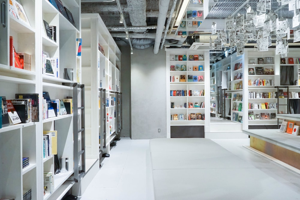 BOOK AND BED TOKYO 心斎橋店 大阪