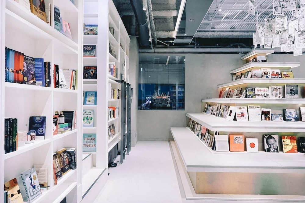 BOOK AND BED TOKYO 心斎橋店 大阪