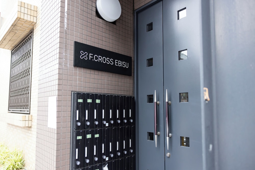 F.CROSS EBISU 大阪