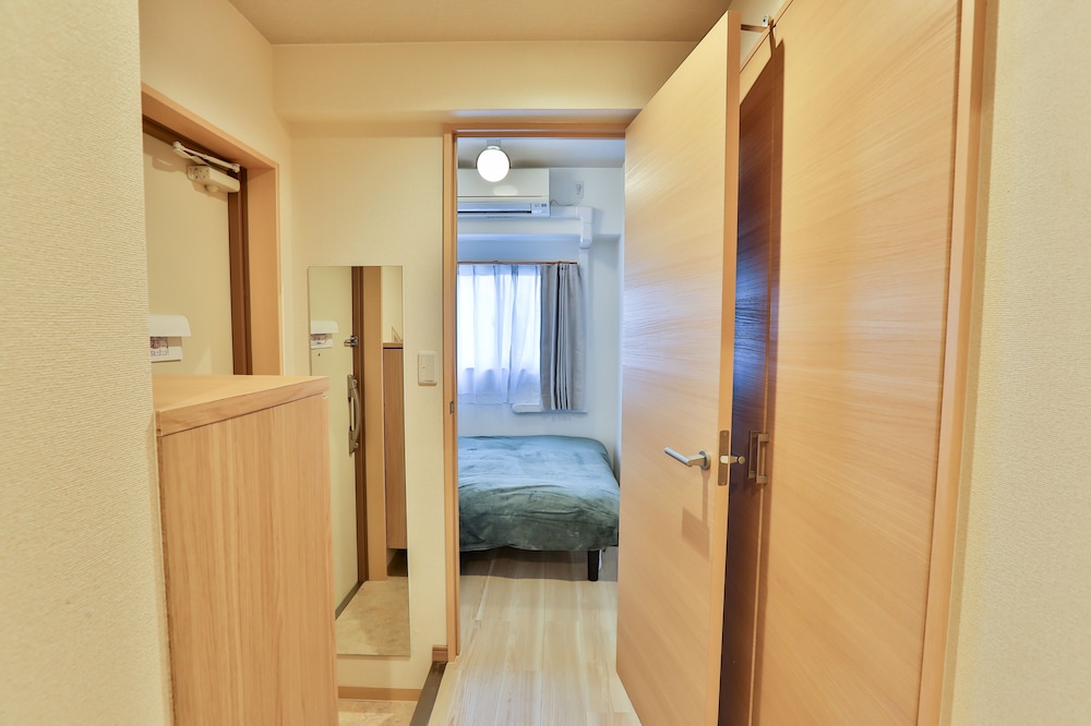 OCEAN NIPPOMBASHI HIGASHI 大阪