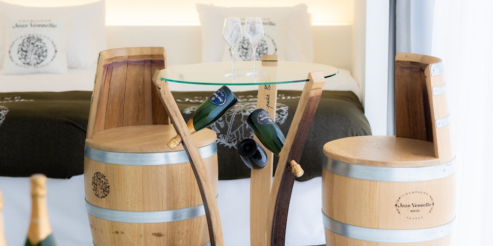 CUVÉE J2 HÔTEL OSAKA BY 温故知新 - 大人限定 大阪