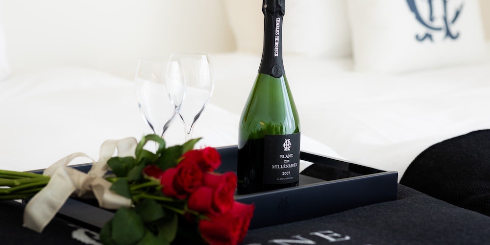 CUVÉE J2 HÔTEL OSAKA BY 温故知新 - 大人限定 大阪