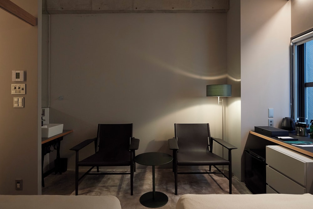 TONES OSAKA 大阪