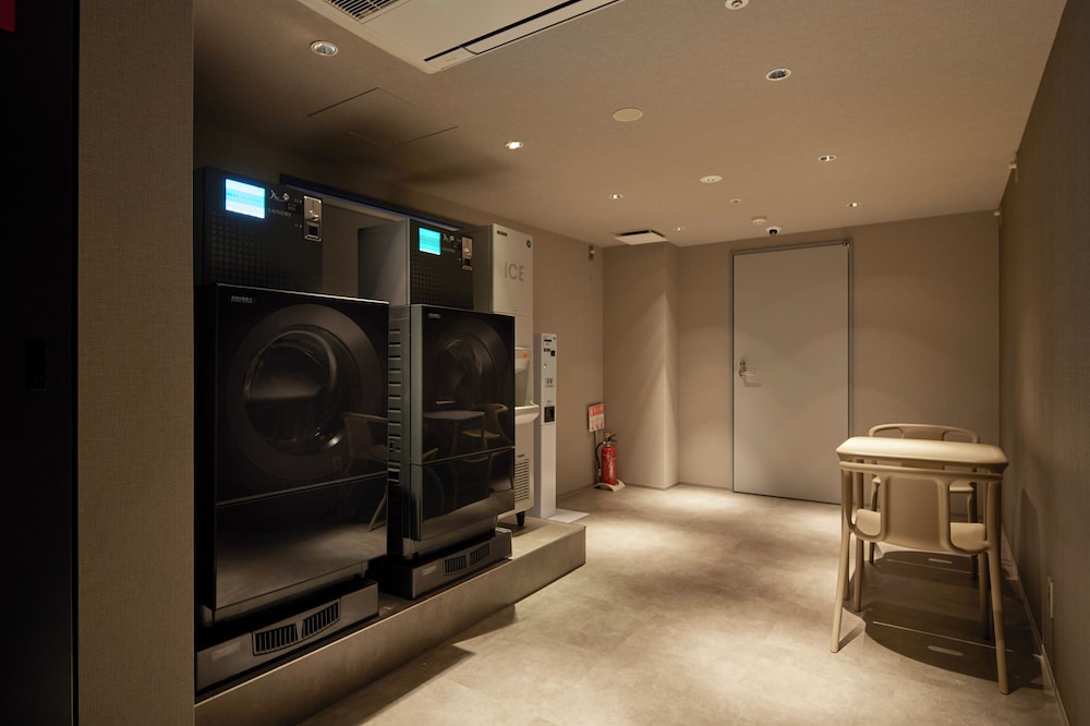 TONES OSAKA 大阪